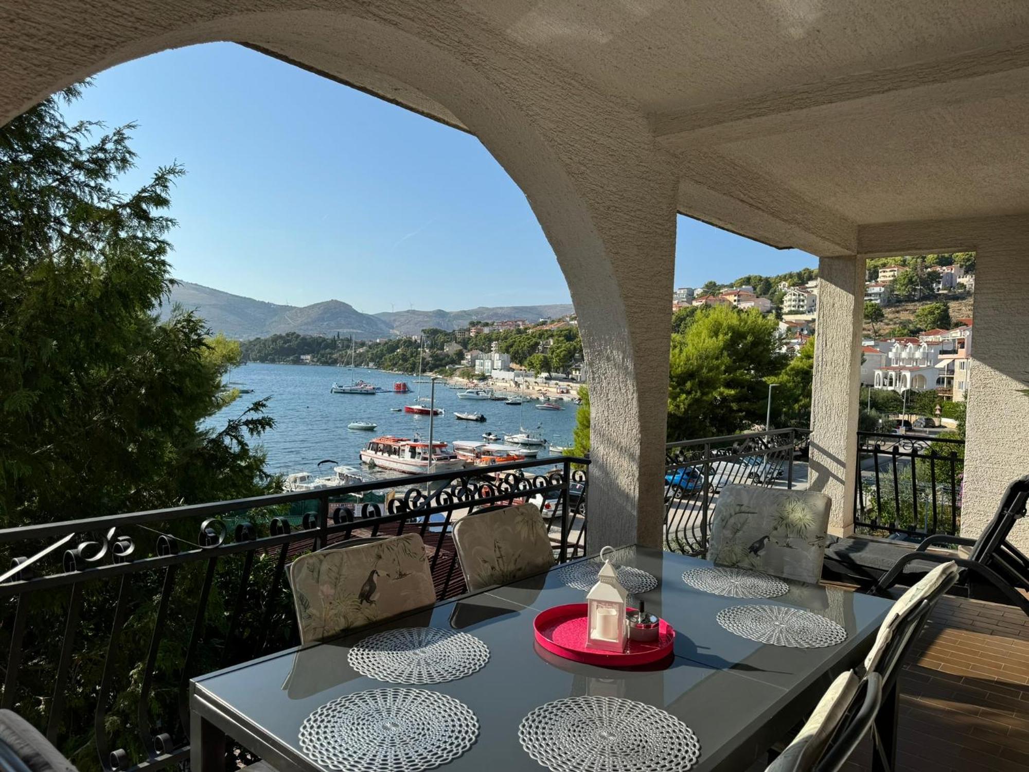Apartman Mirella 20 M From The Sea - Free Parking *