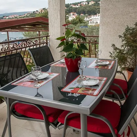 Apartments Villa Mirella 20 M From The Sea - Free Parking Trogir Room photo