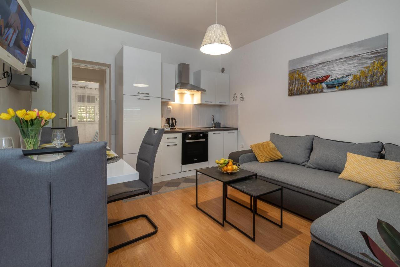 Apartment Mirella *