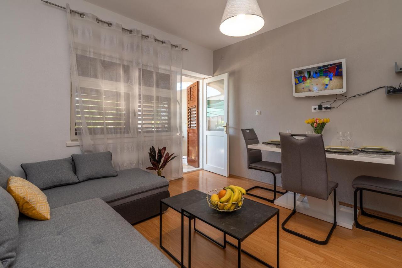Apartment Mirella Trogir