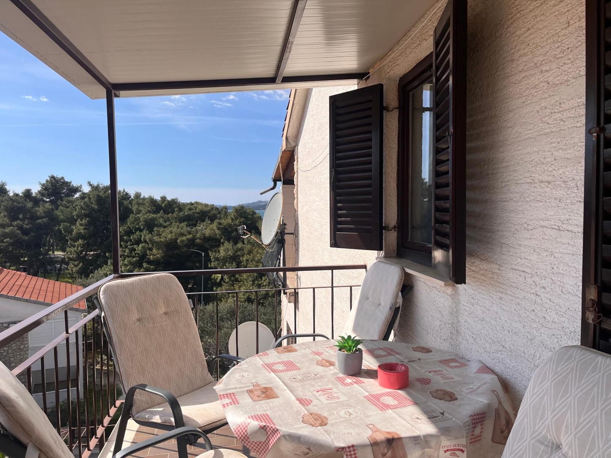 Mirella Apartment *