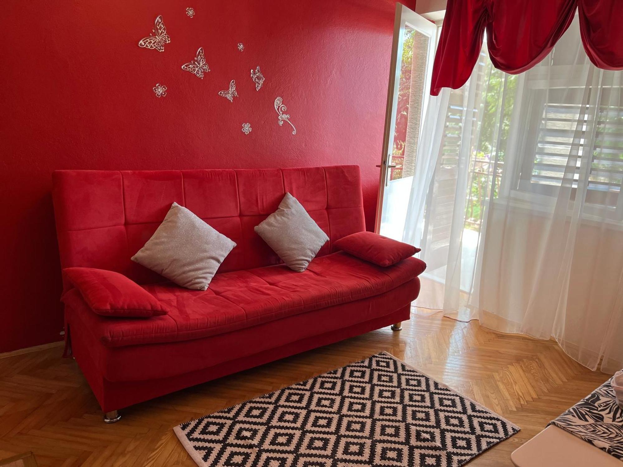 Mirella Apartment *