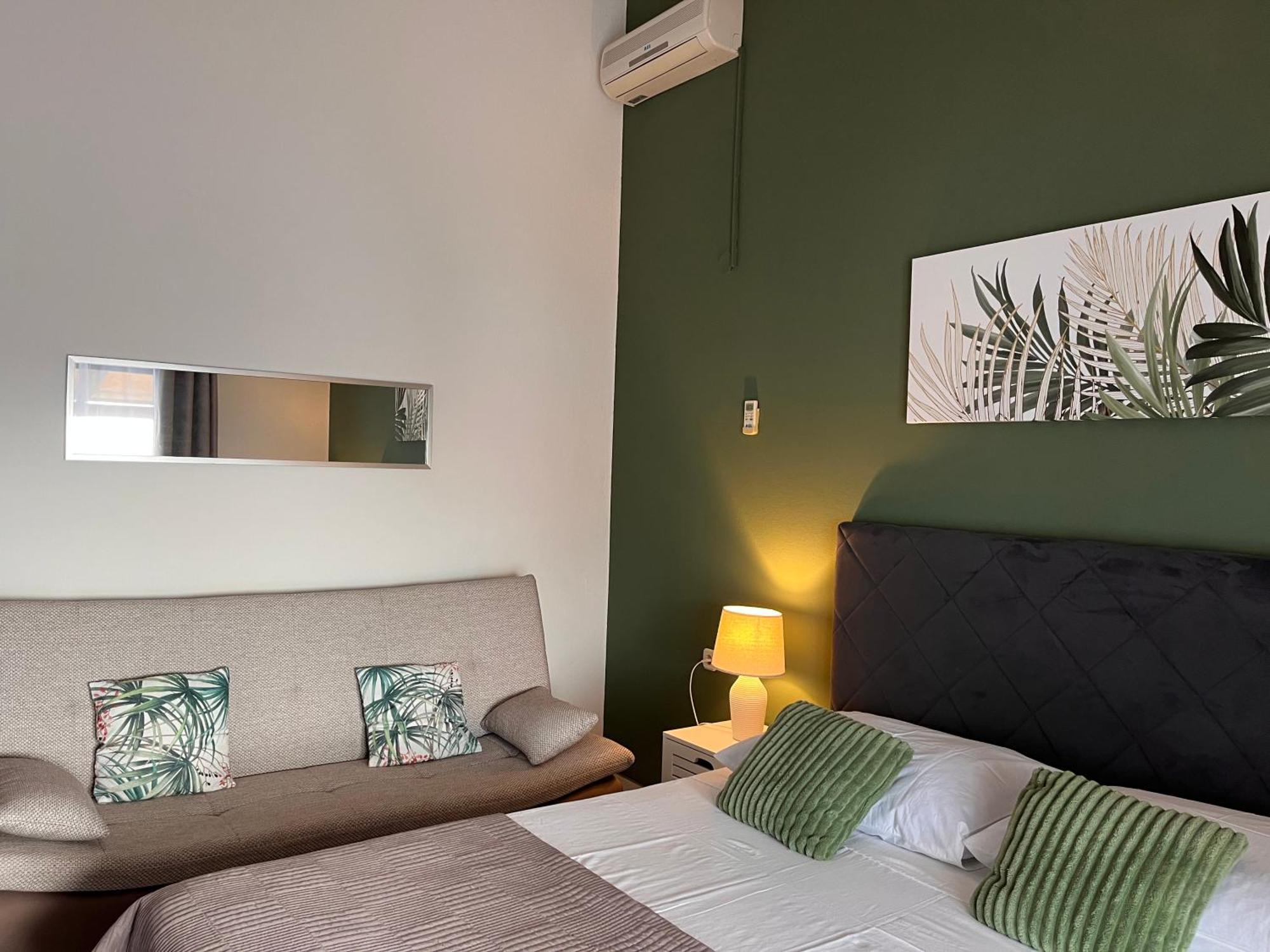 Mirella Apartment *