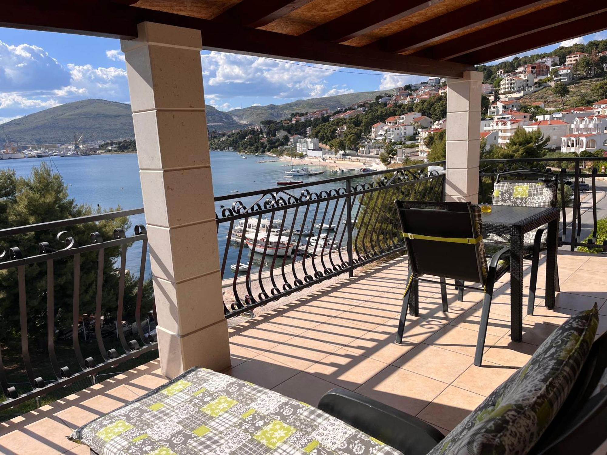 Mirella Apartment